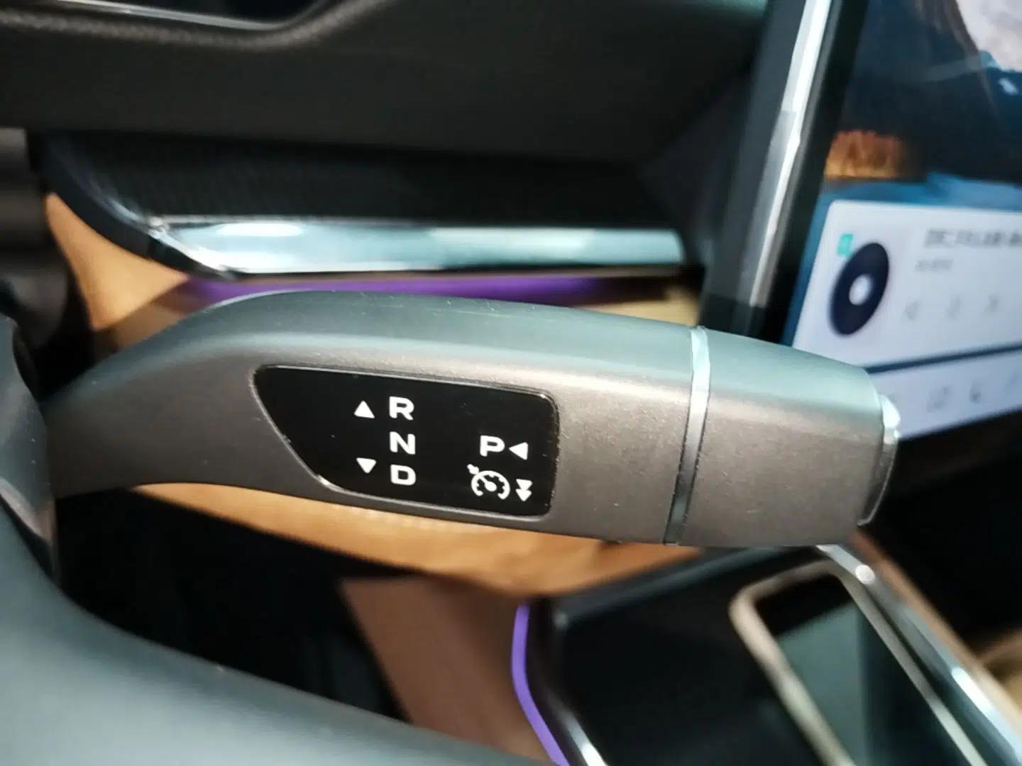 Mazda EZ-6 2024 Range-Extended 200 Luxury Edition — миниатюра 16