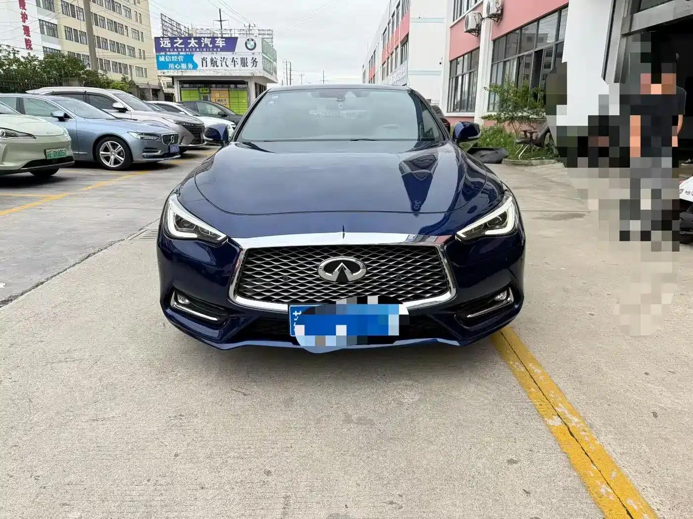 Infiniti Q60 2019 S 2.0T Luxury Sport Edition — миниатюра 2