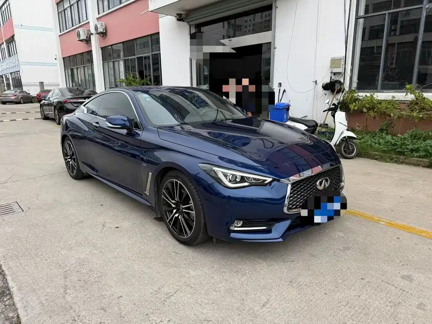 Infiniti Q60 2019 S 2.0T Luxury Sport Edition — миниатюра 3