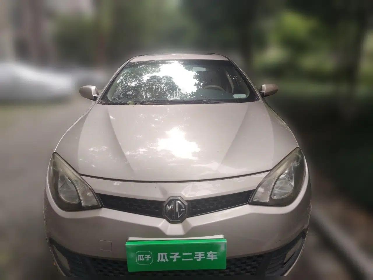 MG 6 2012 Hatchback 1.8L Automatic Drive Value Edition — миниатюра 2