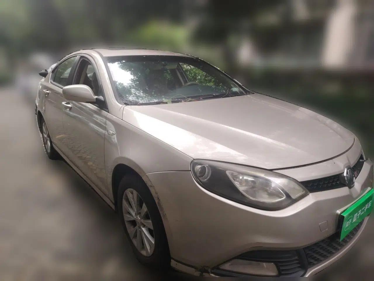 MG 6 2012 Hatchback 1.8L Automatic Drive Value Edition — миниатюра 3