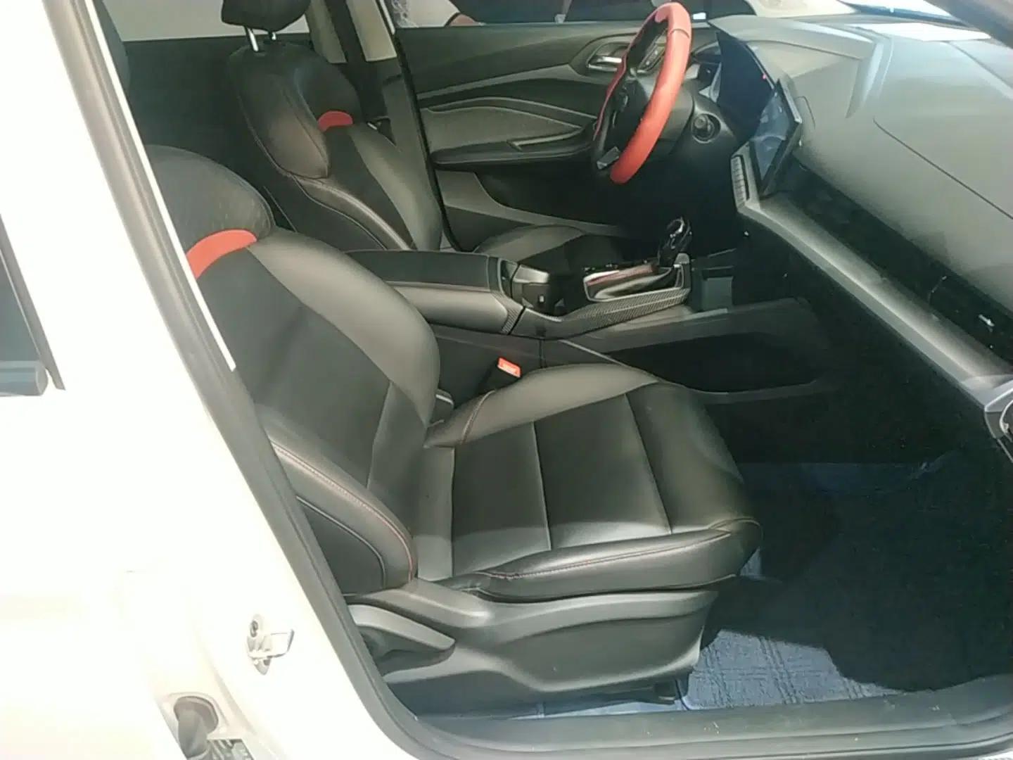 MG 5 2021 Revised Version 180 DVVT CVT Youth Luxury Edition — миниатюра 19