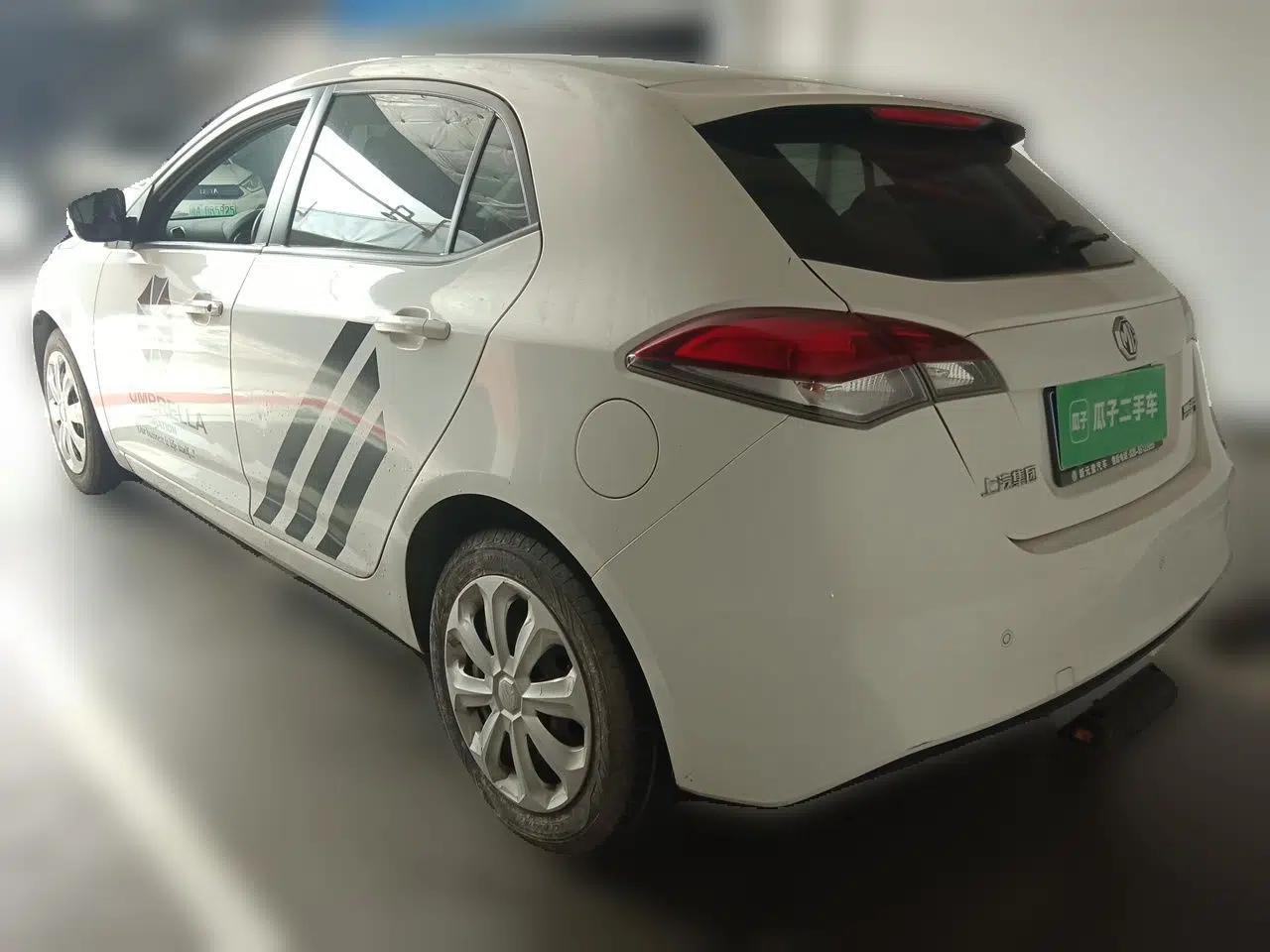 MG 5 2012 1.5L Automatic Elite Edition — миниатюра 4