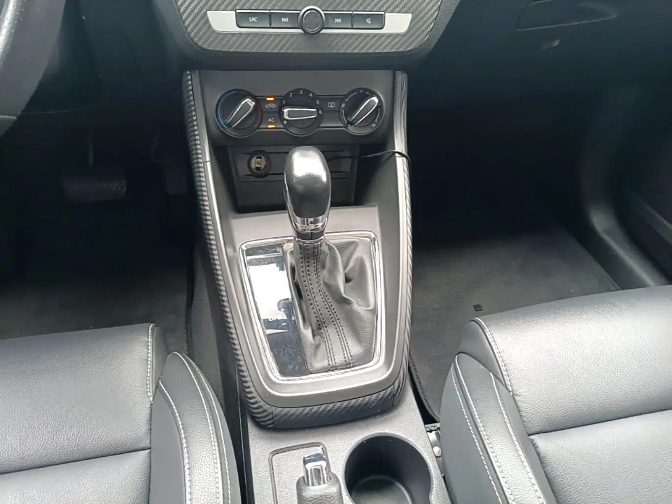 MG ZS 2017 1.5L Automatic Luxury Edition — миниатюра 16