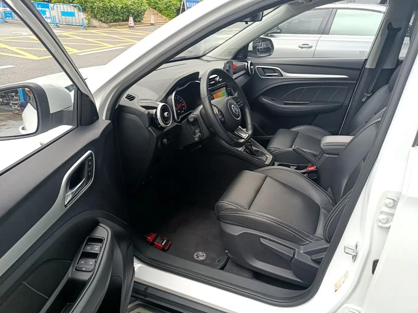 MG ZS 2017 1.5L Automatic Luxury Edition — миниатюра 18