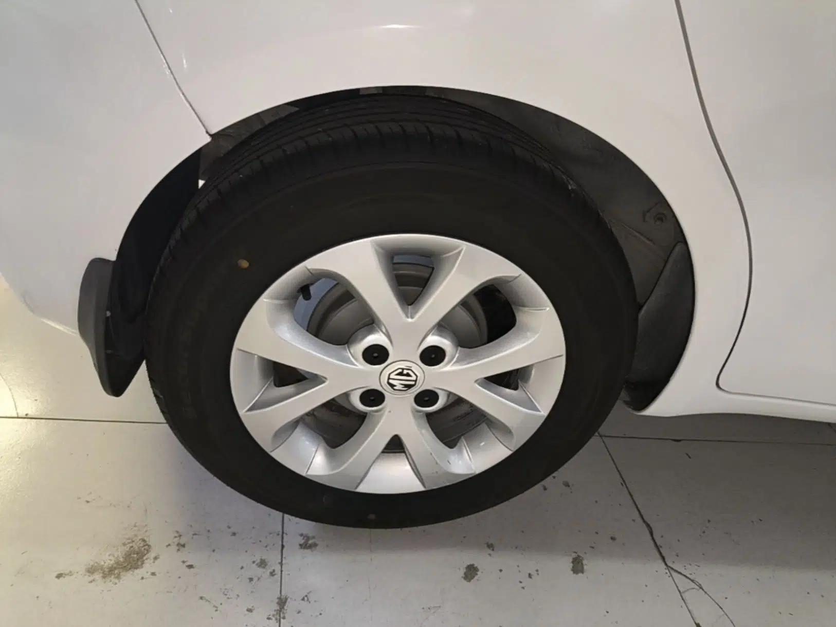 MG 3 2017 1.5L Automatic Smart Connect Elite Edition — миниатюра 11