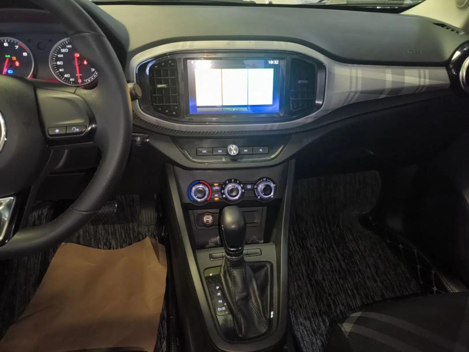MG 3 2017 1.5L Automatic Smart Connect Elite Edition — миниатюра 15