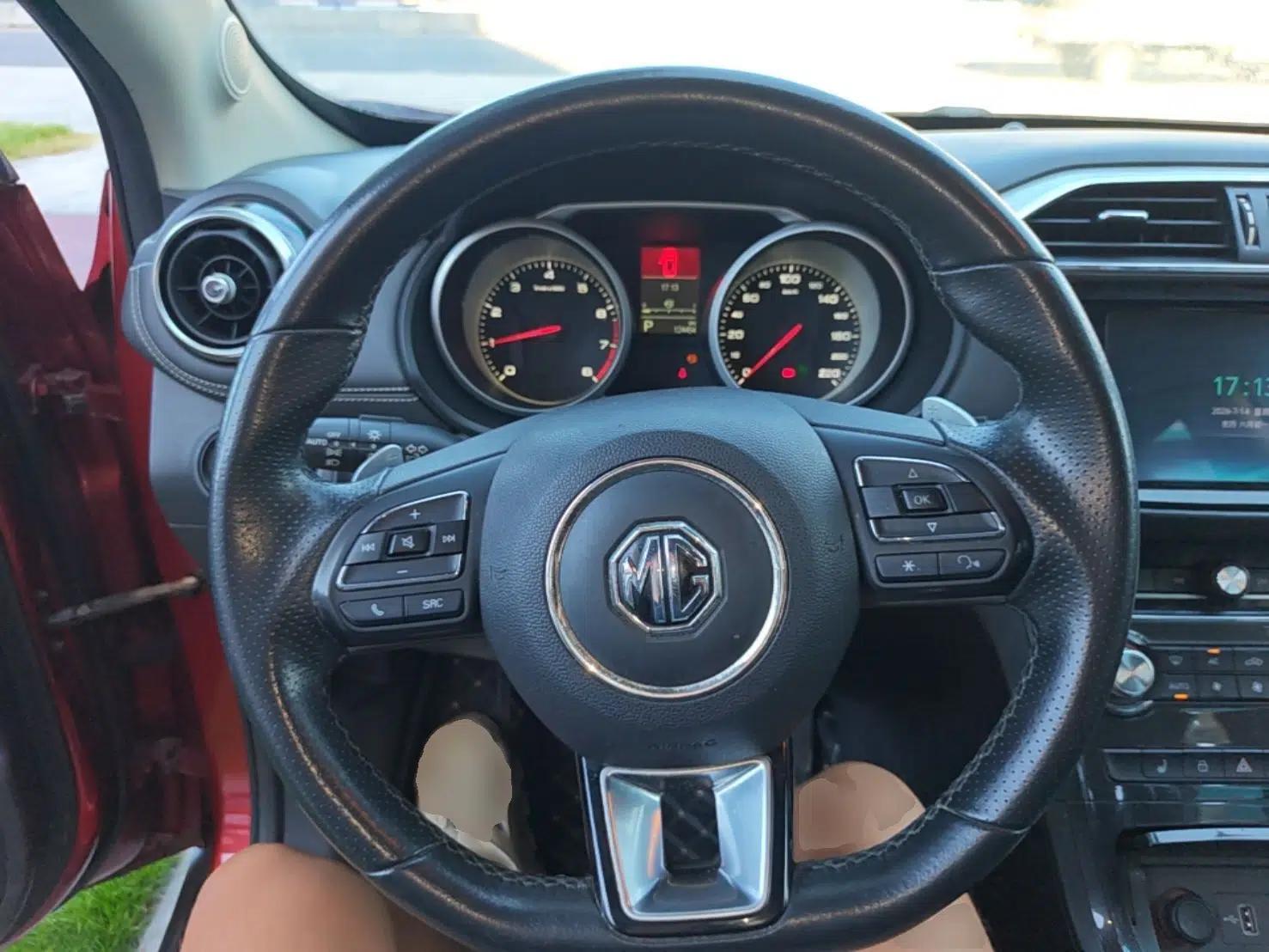MG GS 2017 30T Automatic All-Wheel-Drive Flagship Edition — миниатюра 13