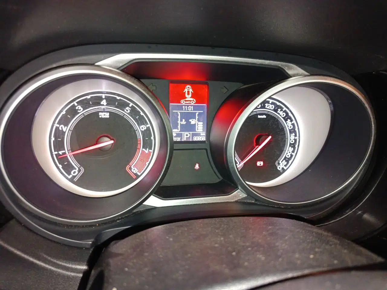 MG GS 2016 1.5TGI TST Luxury Edition — миниатюра 11