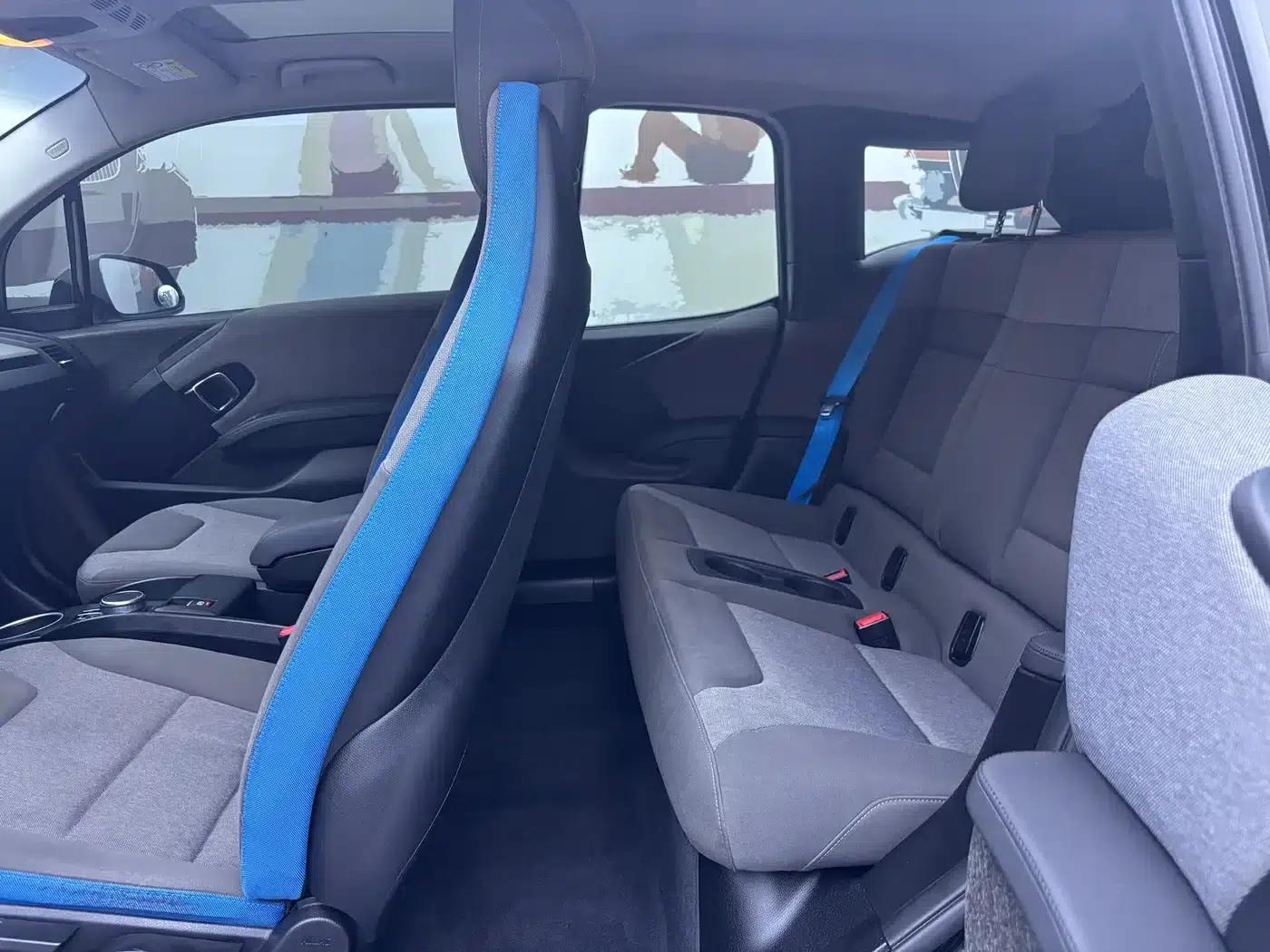 2019 BMW i3 Imported Model, Fast Charging Version — миниатюра 13