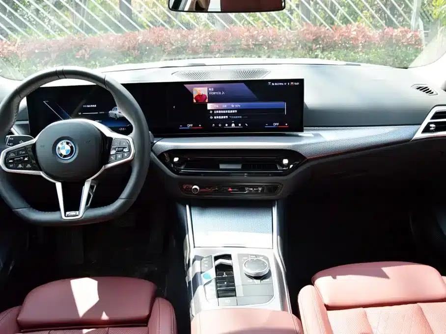 BMW i3 2025 eDrive 40 L Shadow Edition — миниатюра 14