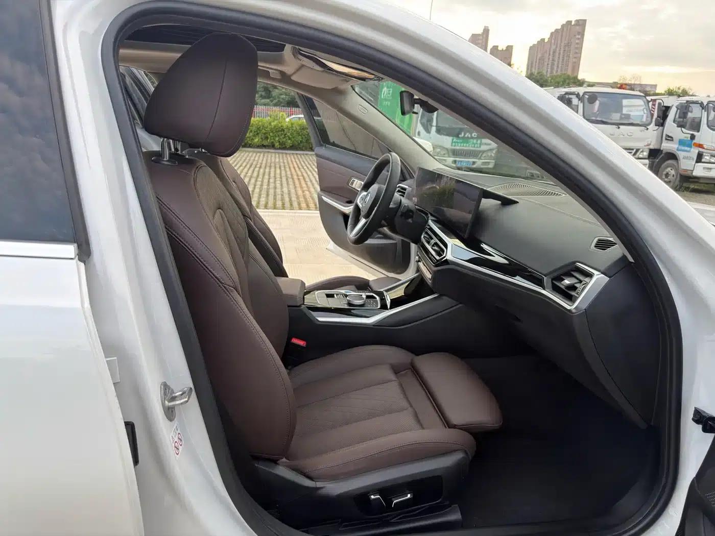 BMW i3 2024 eDrive 35L — миниатюра 11