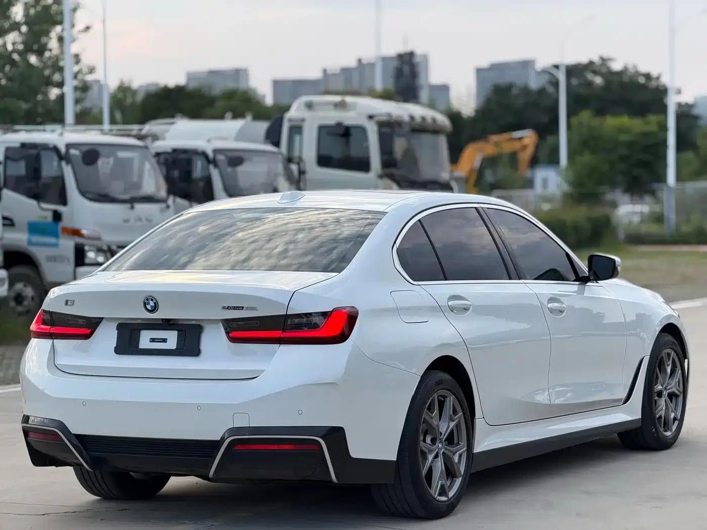 BMW i3 2024 eDrive 35L — миниатюра 6