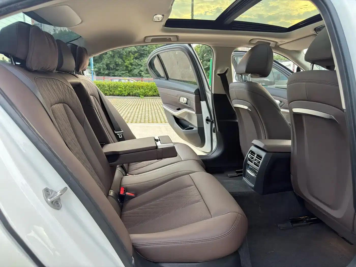 BMW i3 2024 eDrive 35L — миниатюра 10
