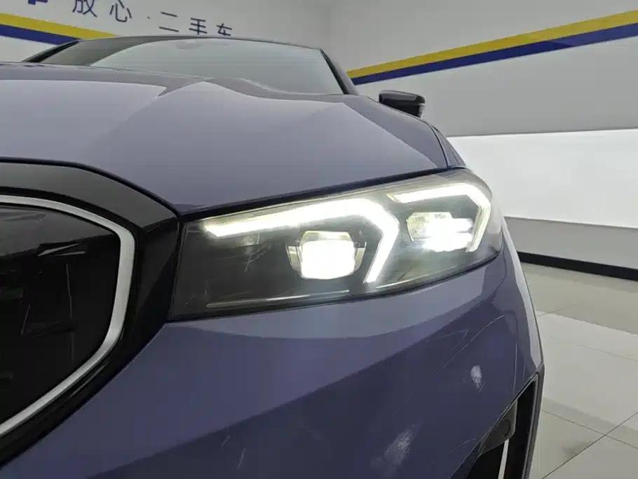 BMW i3 2023 eDrive 40 L Shadow Edition — миниатюра 5