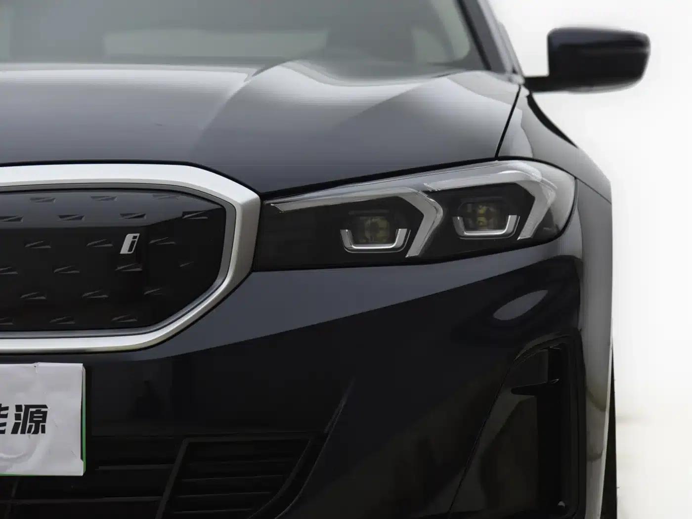 BMW i3 2022 eDrive 35L — миниатюра 8
