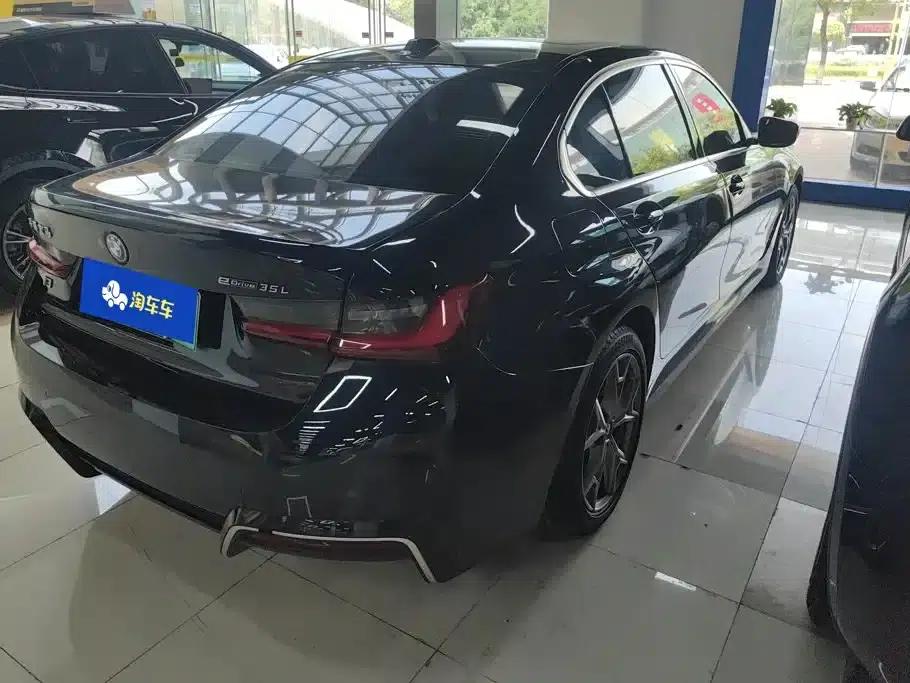BMW i3 2022 eDrive 35L — миниатюра 3
