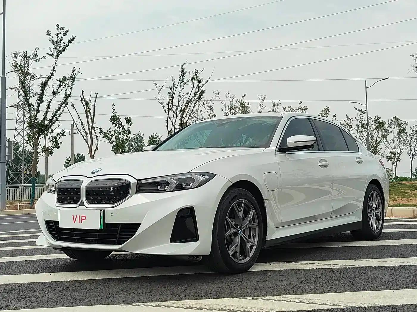 BMW i3 2022 eDrive 35L — миниатюра 1