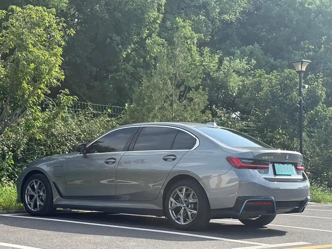 BMW i3 2022 eDrive 35L — миниатюра 5