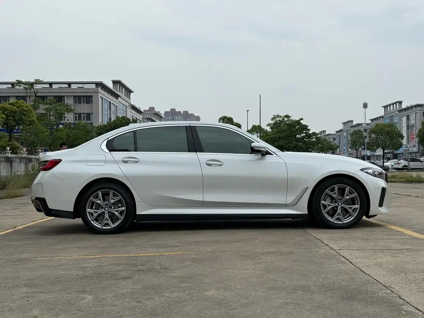 BMW i3 2024 eDrive 35L — миниатюра 15