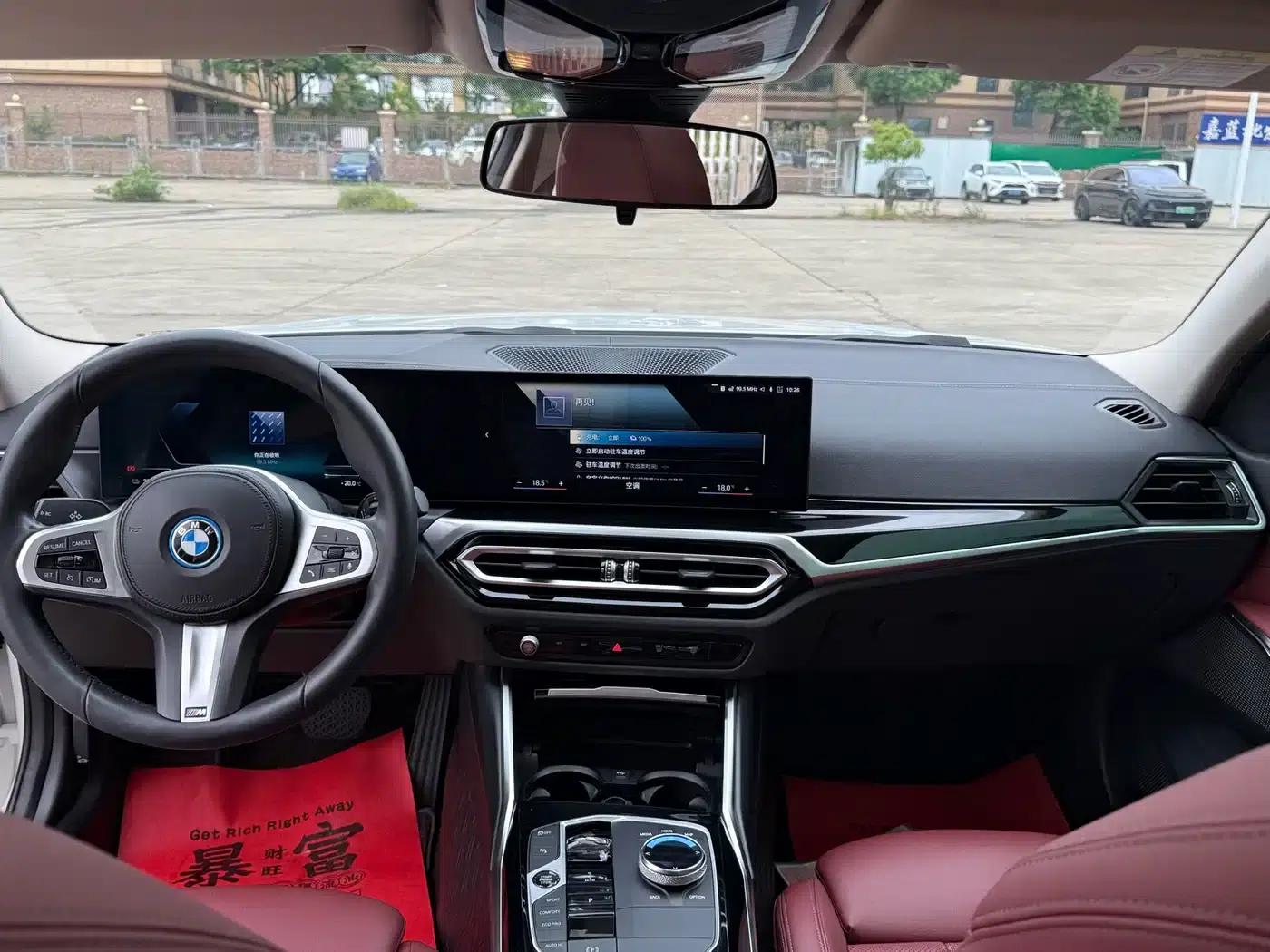 BMW i3 2024 eDrive 35L — миниатюра 4