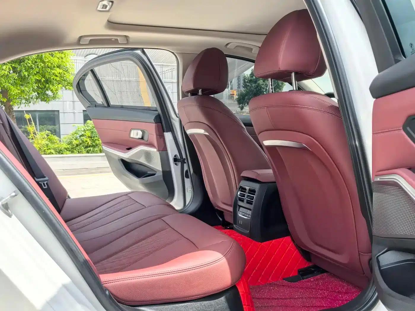 BMW i3 2024 eDrive 40 L Shadow Edition — миниатюра 11