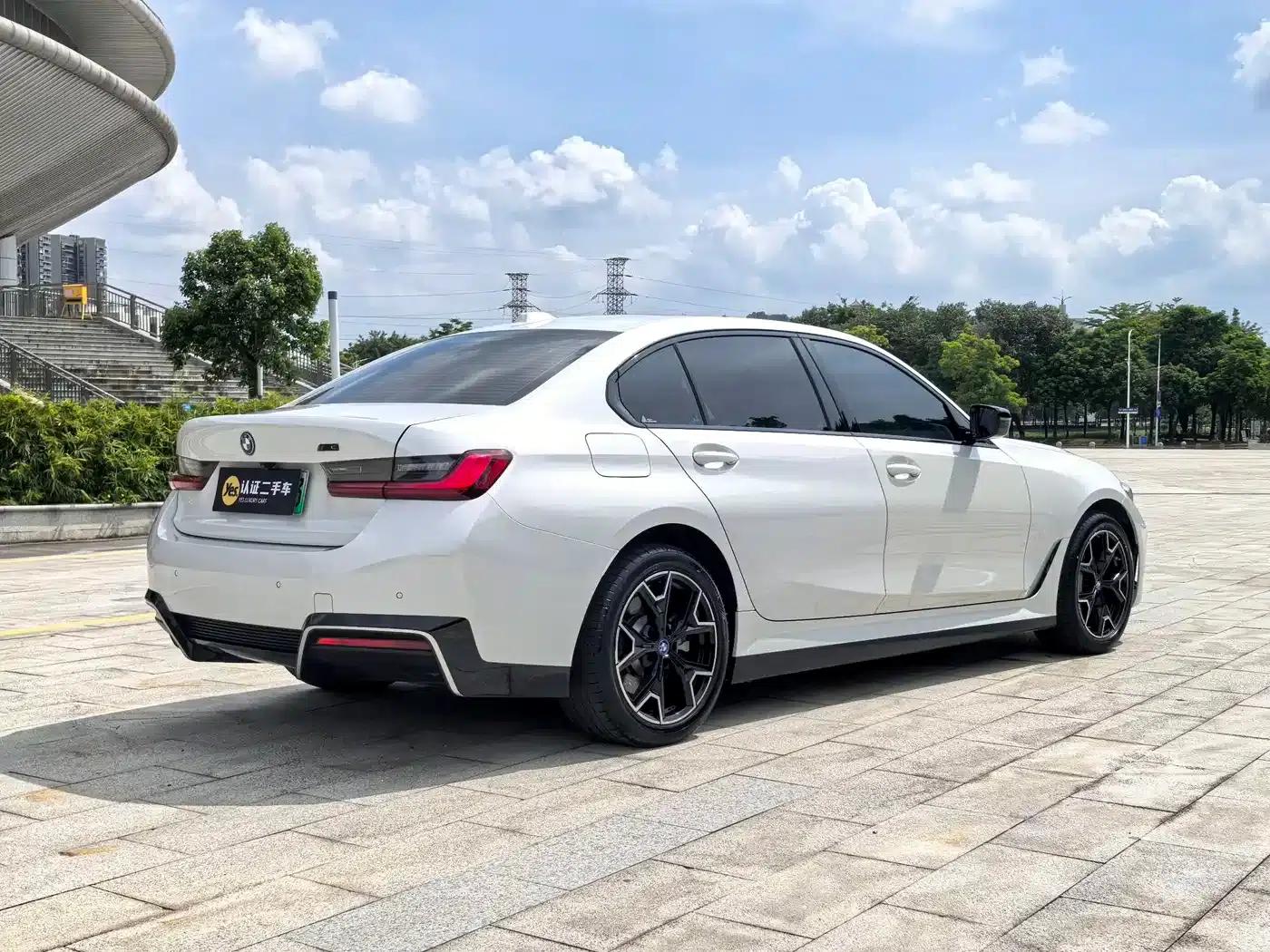 BMW i3 2024 eDrive 40 L Shadow Edition — миниатюра 5