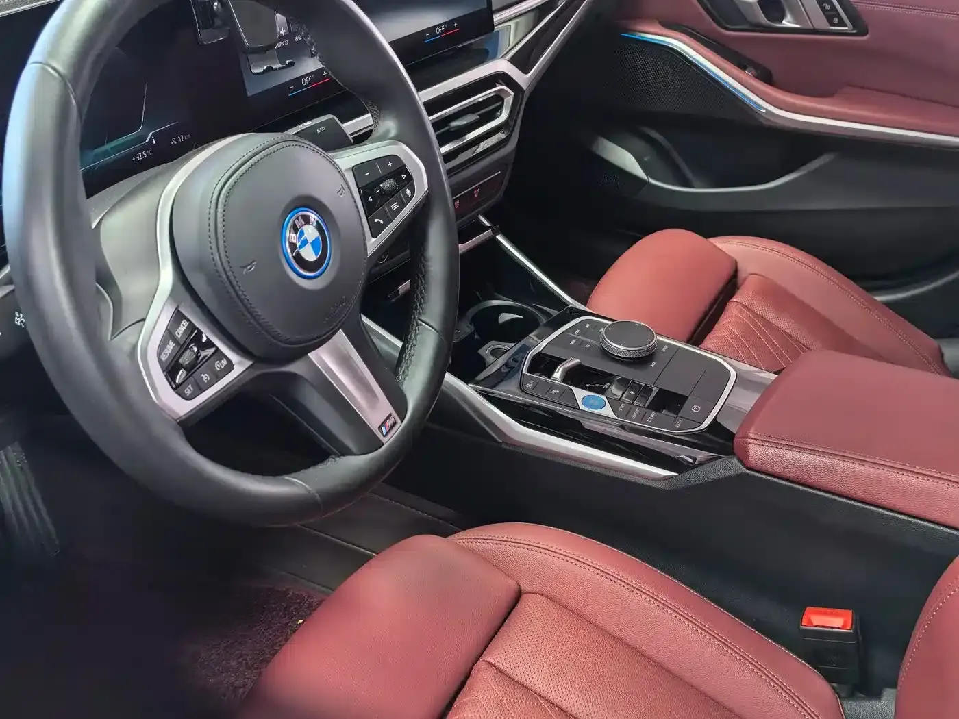 BMW i3 2022 eDrive 35L — миниатюра 4
