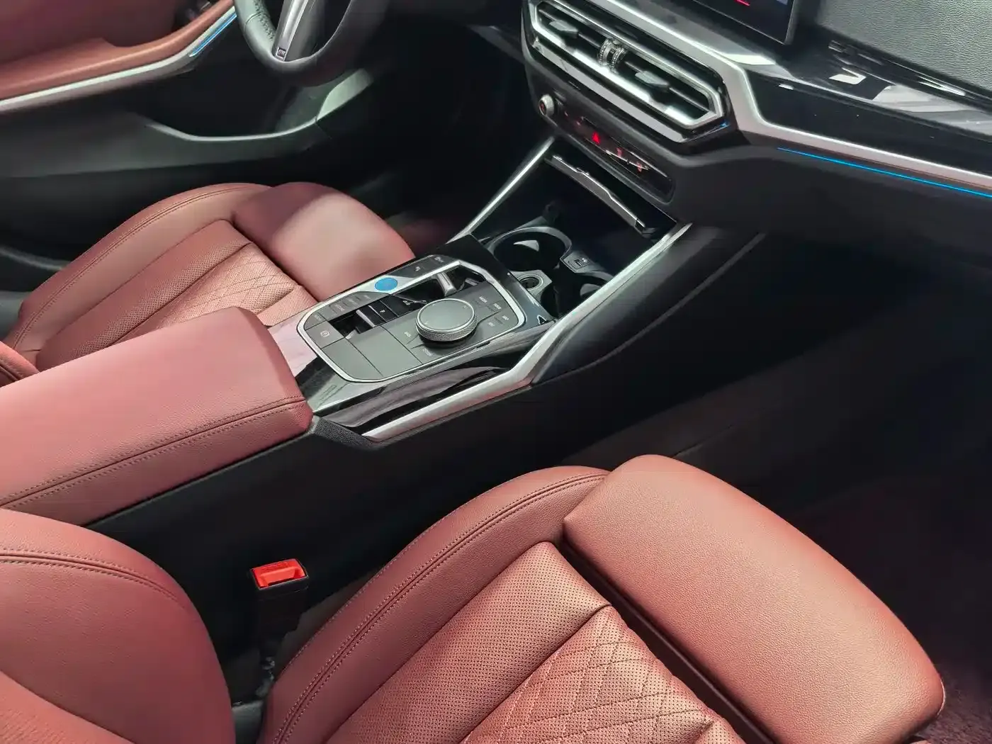BMW i3 2022 eDrive 35L — миниатюра 5