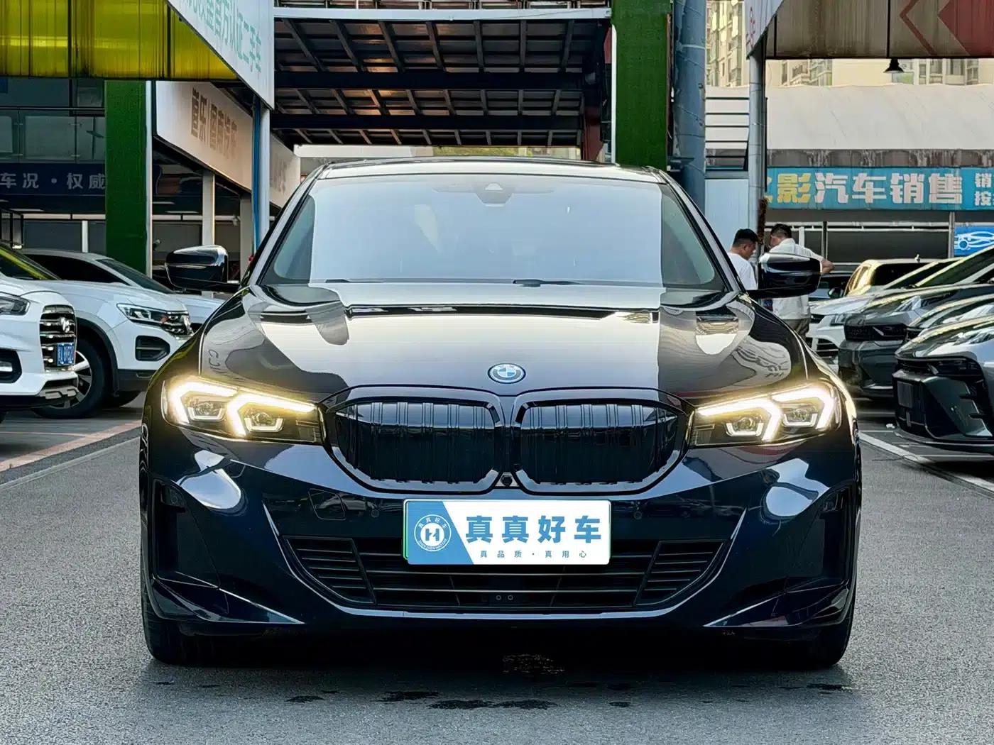 BMW i3 2024 eDrive 35L — миниатюра 2
