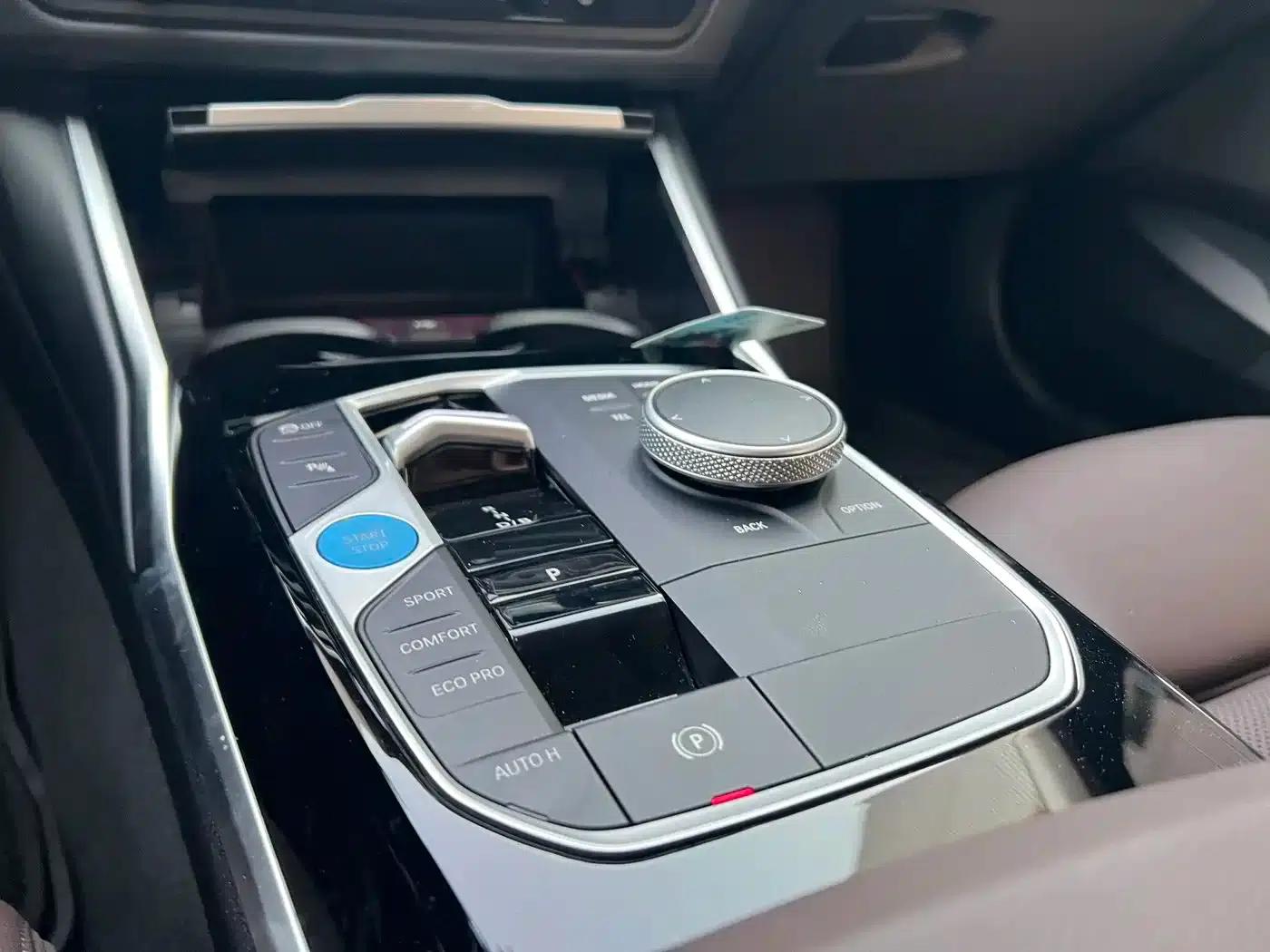 BMW i3 2024 eDrive 35L — миниатюра 10
