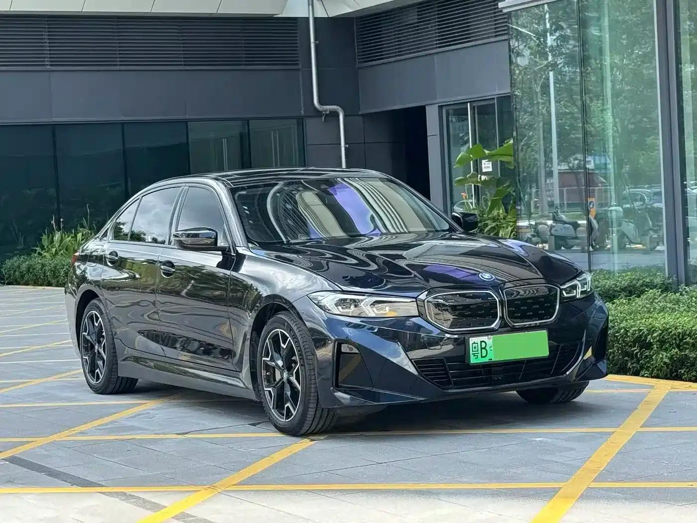 BMW i3 2023 eDrive 40 L Shadow Sport Package — миниатюра 3