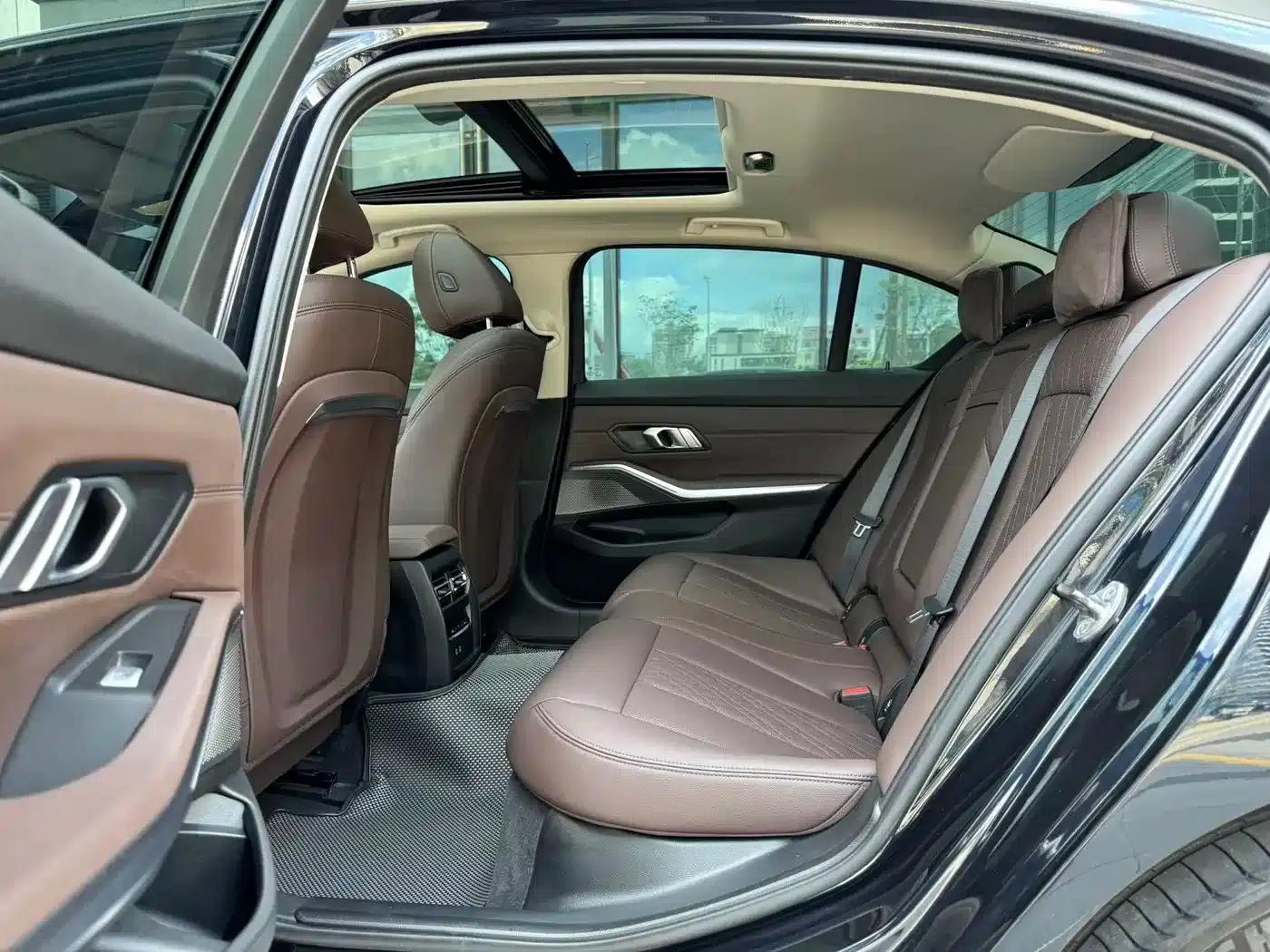 BMW i3 2023 eDrive 40 L Shadow Sport Package — миниатюра 6