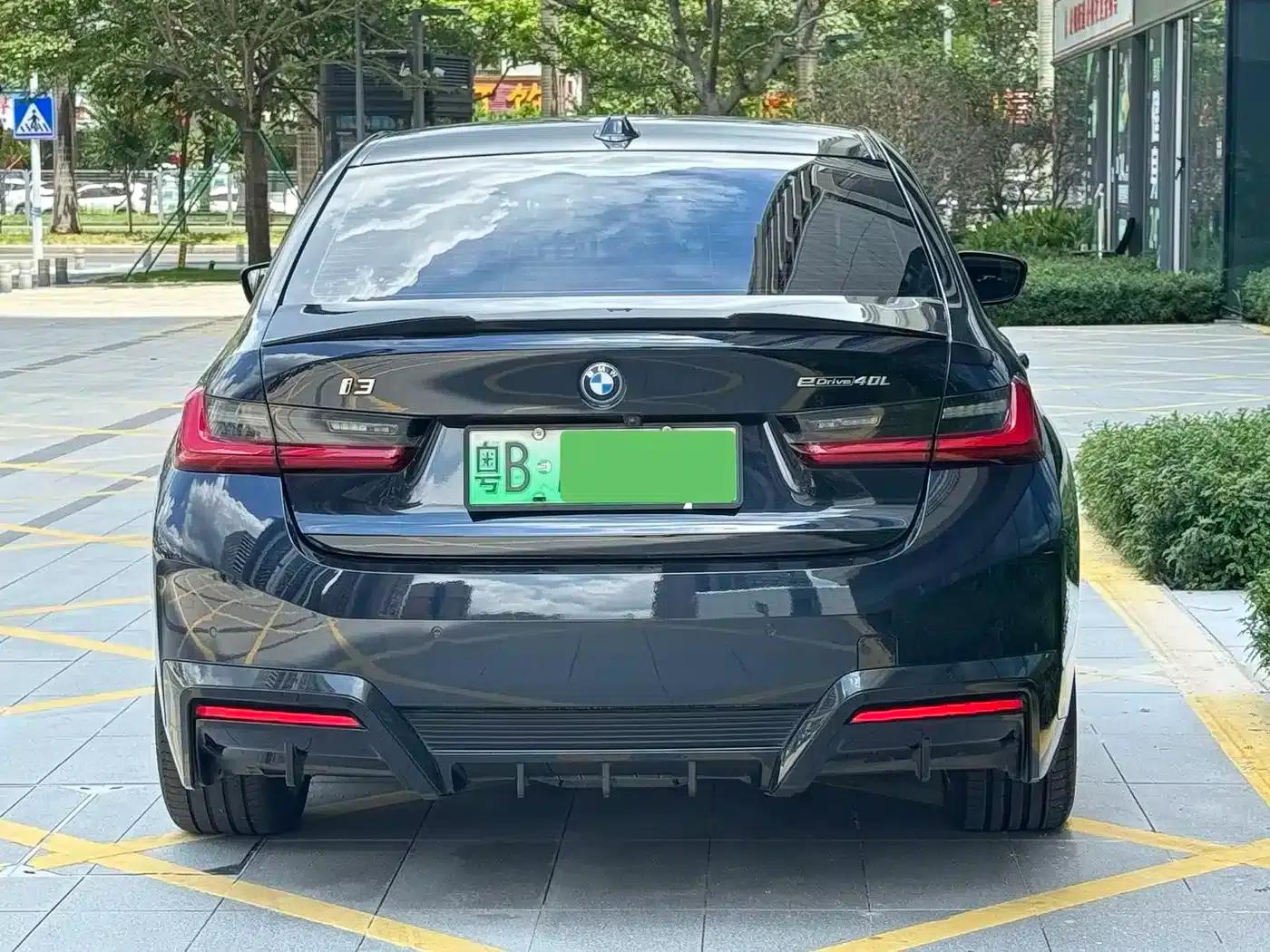 BMW i3 2023 eDrive 40 L Shadow Sport Package — миниатюра 8
