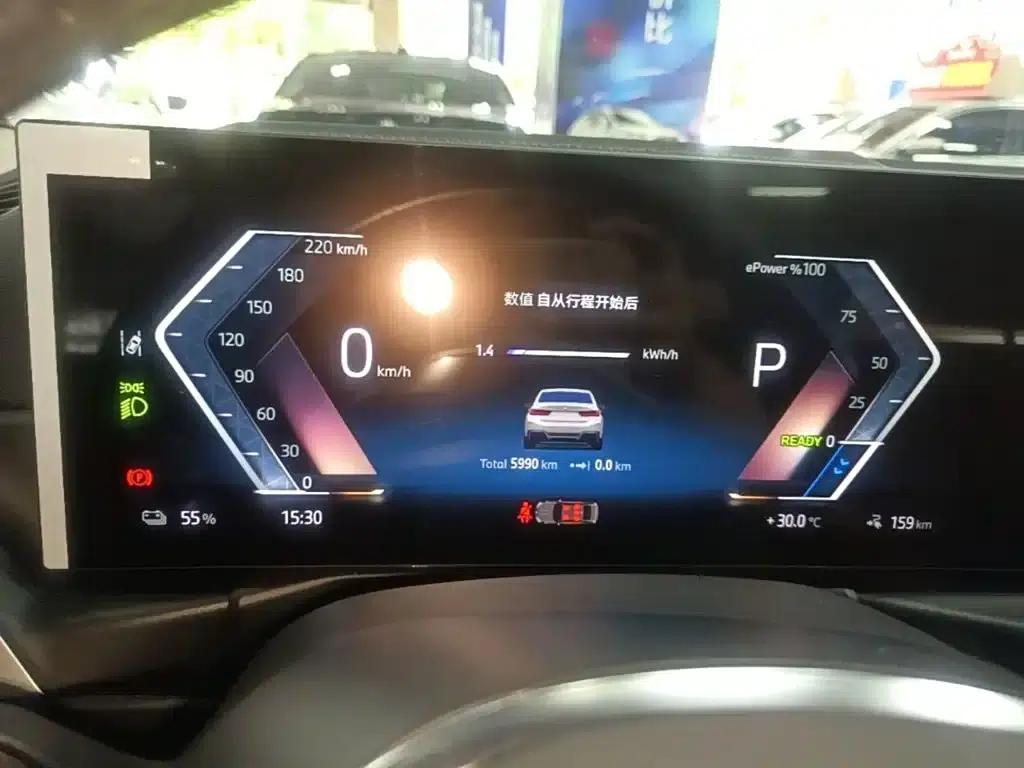 BMW i3 2024 eDrive 35L — миниатюра 12