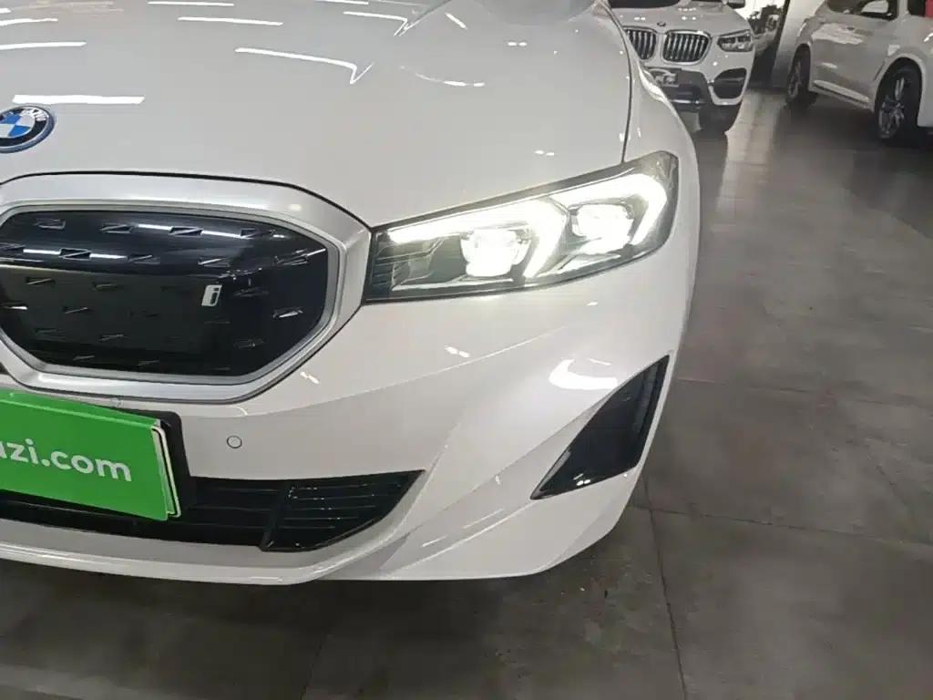 BMW i3 2024 eDrive 35L — миниатюра 24