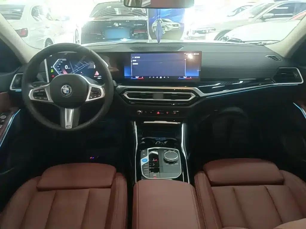 BMW i3 2024 eDrive 35L — миниатюра 10