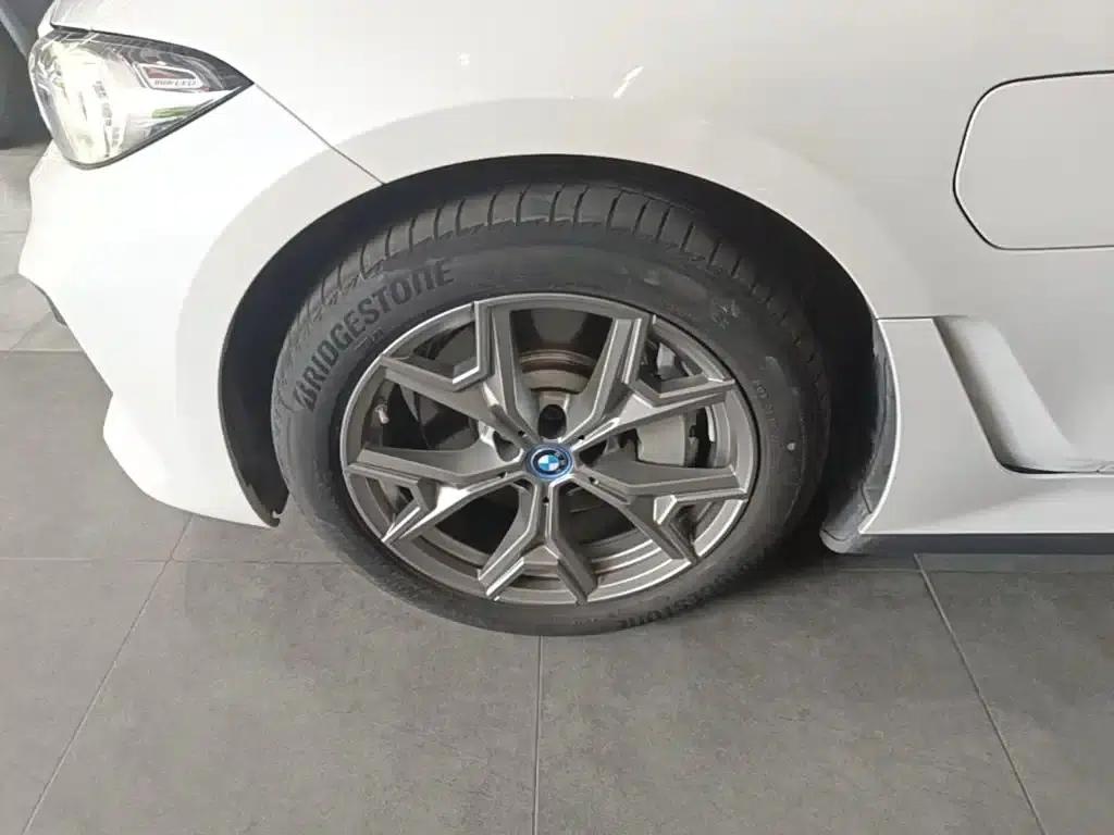 BMW i3 2022 eDrive 35L — миниатюра 23