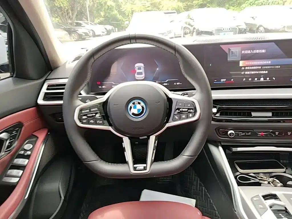 BMW i3 2025 eDrive 35 L — миниатюра 11