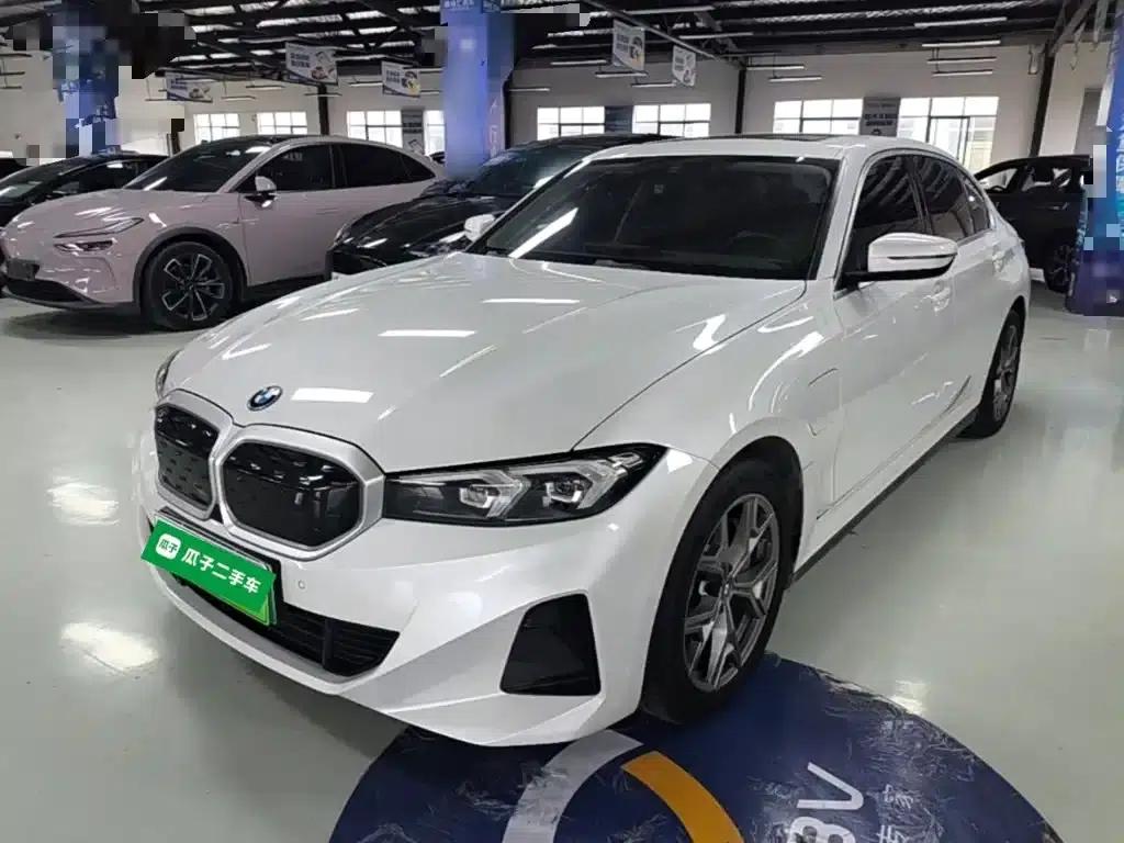 BMW i3 2024 eDrive 35L — миниатюра 2