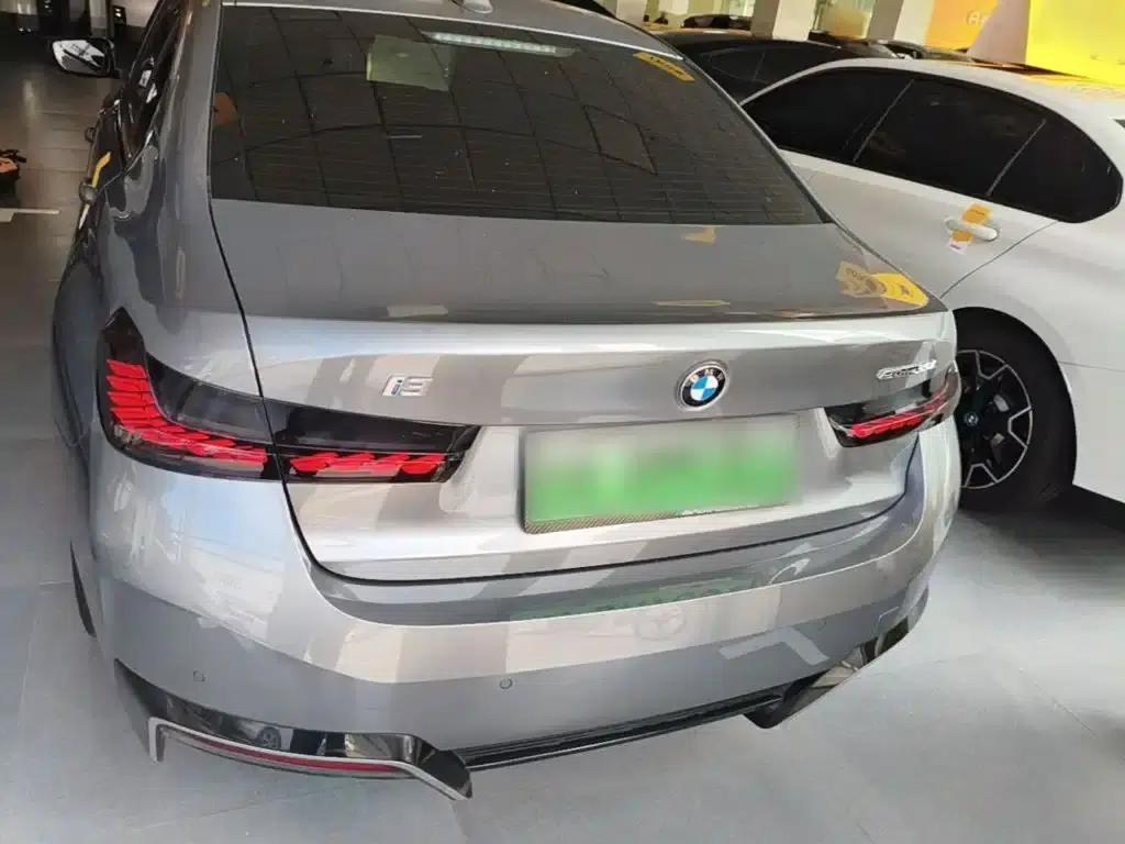 BMW i3 2022 eDrive 35L — миниатюра 6