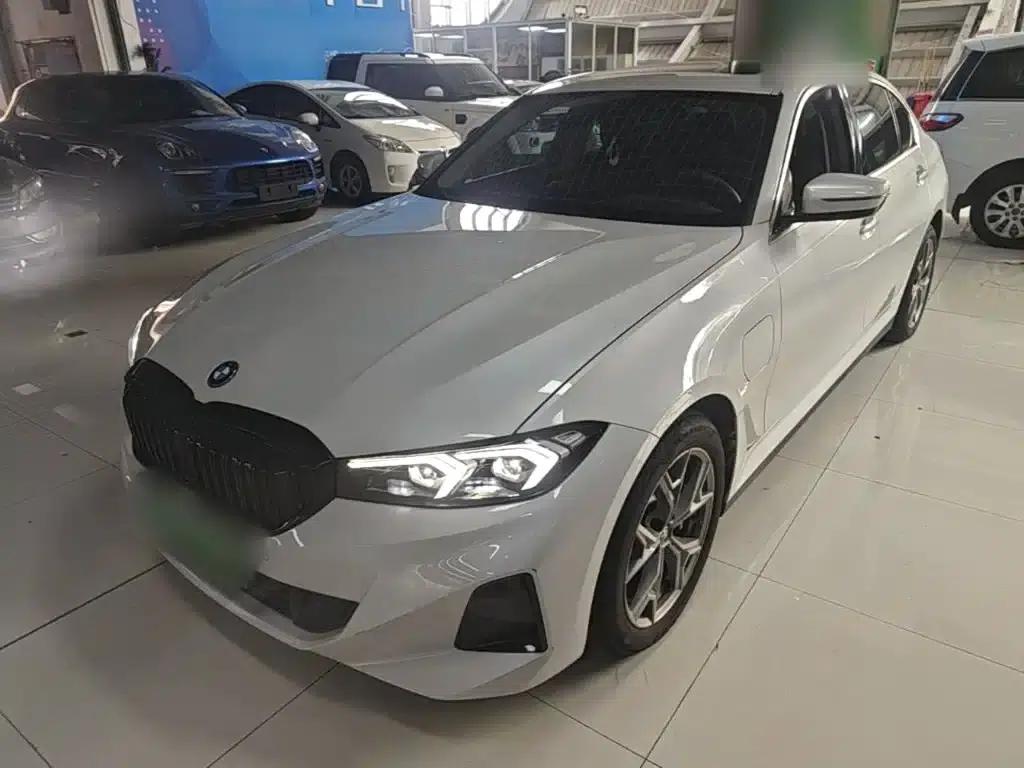 BMW i3 2023 eDrive 40 L Shadow Sport Package — миниатюра 2