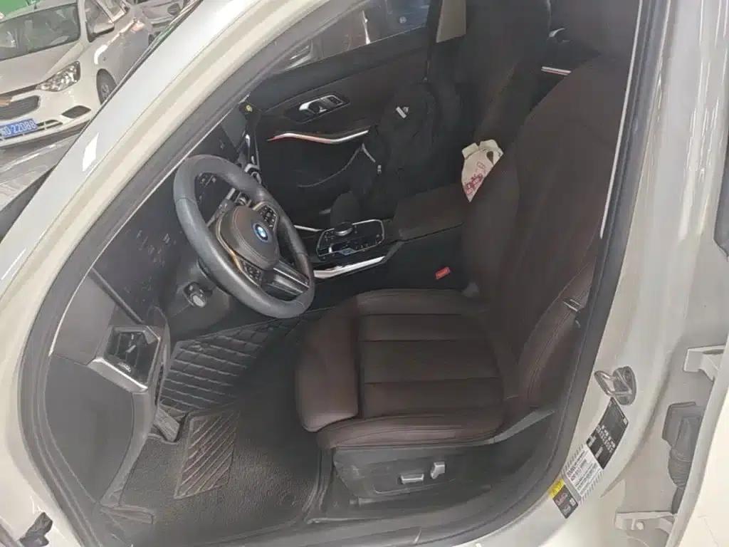BMW i3 2023 eDrive 40 L Shadow Sport Package — миниатюра 15