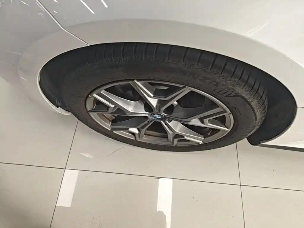 BMW i3 2023 eDrive 40 L Shadow Sport Package — миниатюра 23