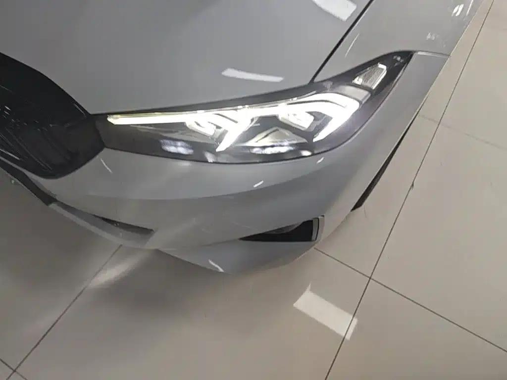 BMW i3 2023 eDrive 40 L Shadow Sport Package — миниатюра 24