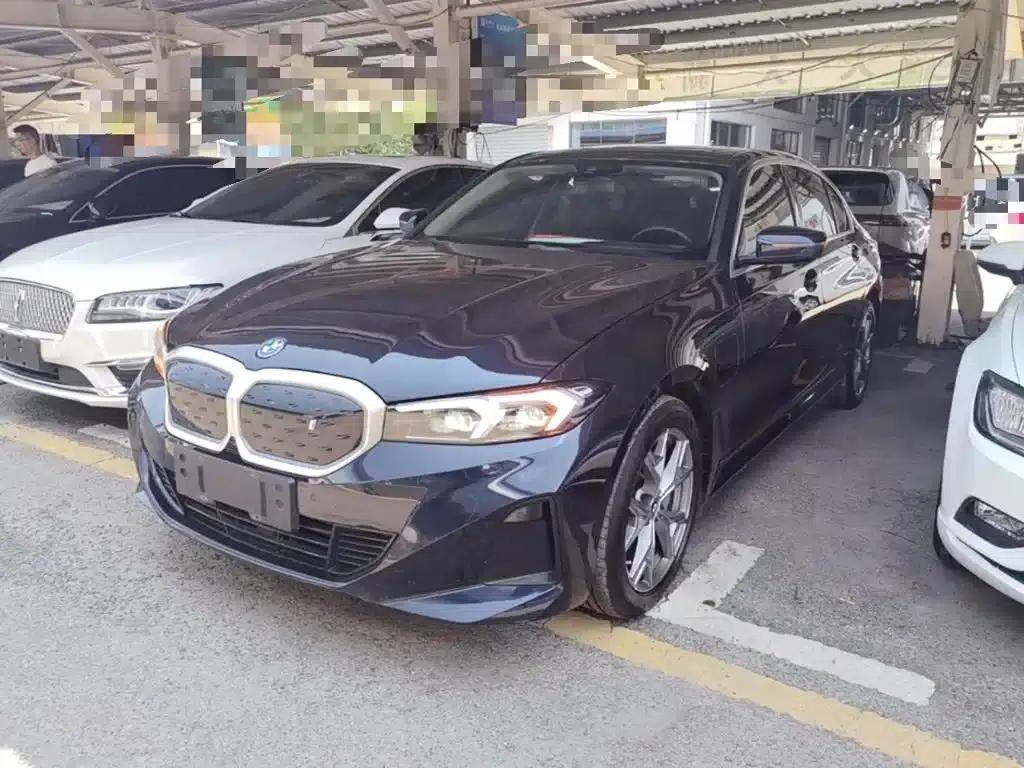 BMW i3 2022 eDrive 35L — миниатюра 2