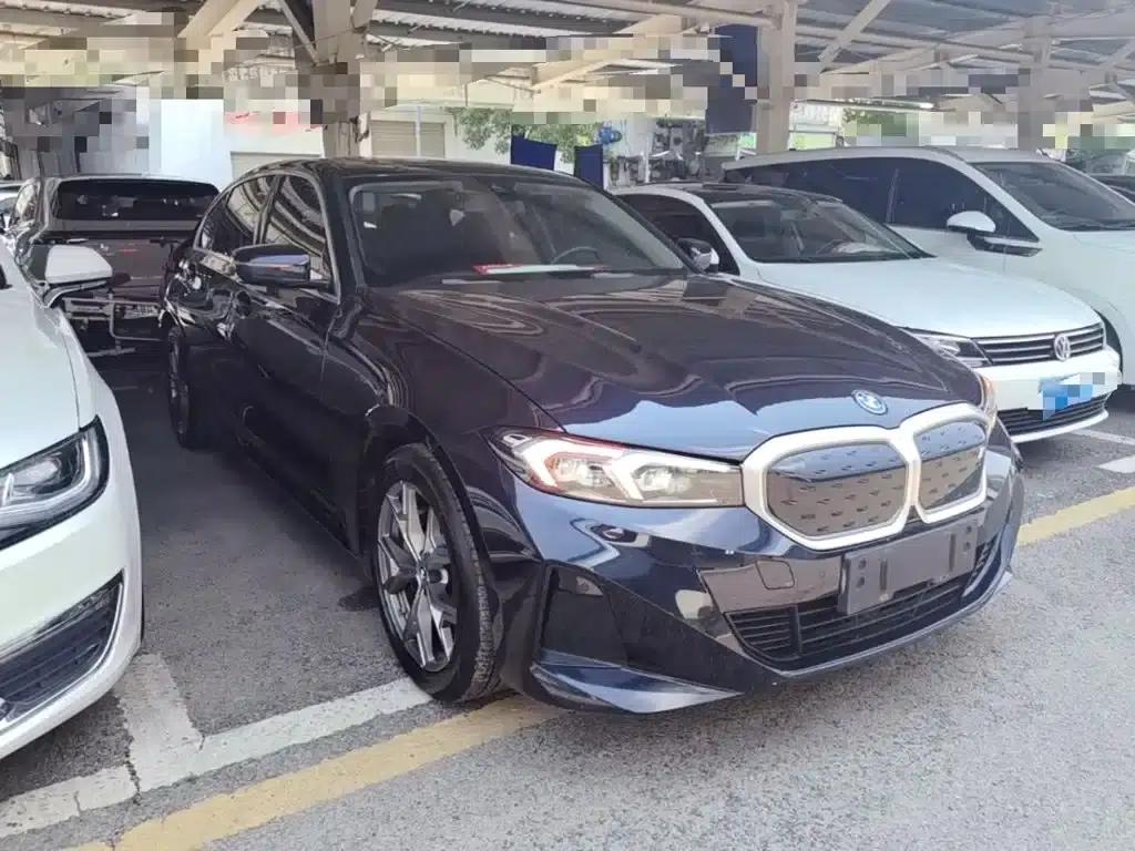 BMW i3 2022 eDrive 35L — миниатюра 4