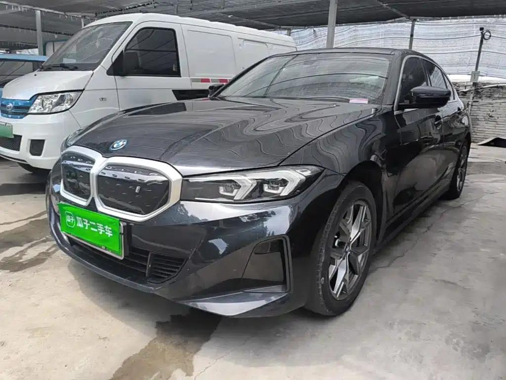 BMW i3 2022 eDrive 35L — миниатюра 2