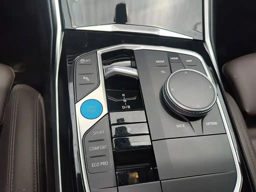 BMW i3 2022 eDrive 35L — миниатюра 14