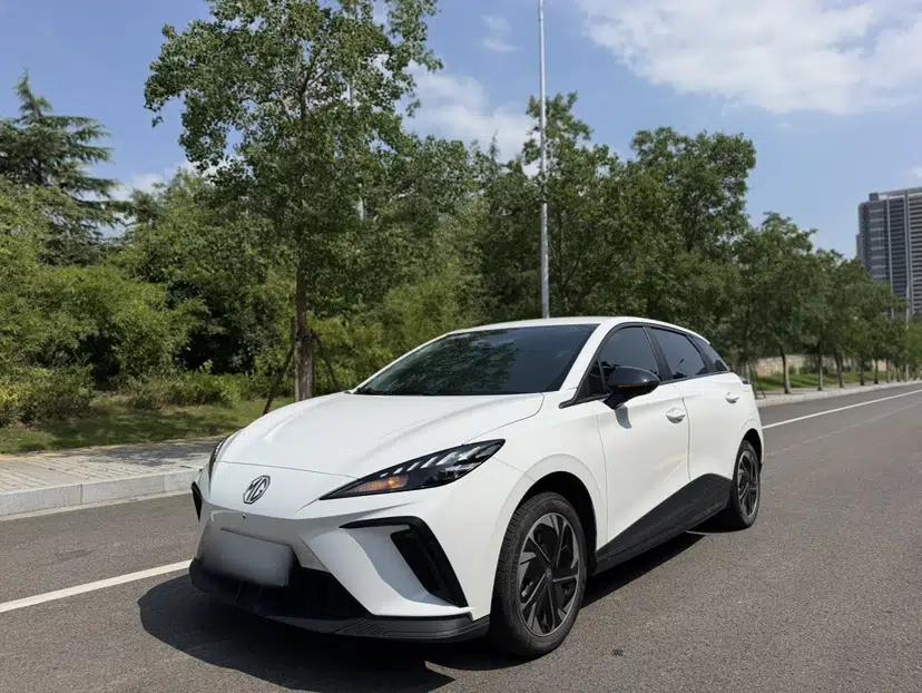 MG 4 EV 2023 415 km Range Sea-Faring Champion Edition — миниатюра 1